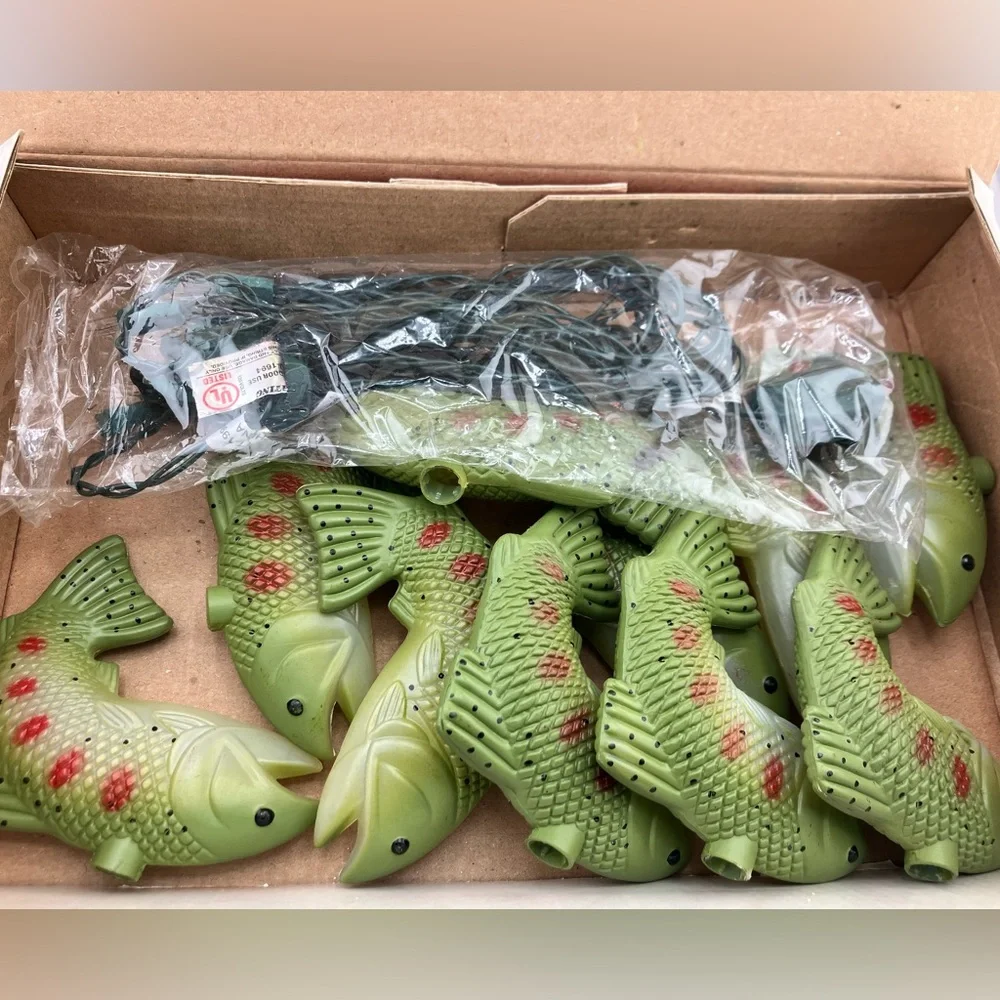 New Set of 10 Vintage Bass Fish String Party Light Set